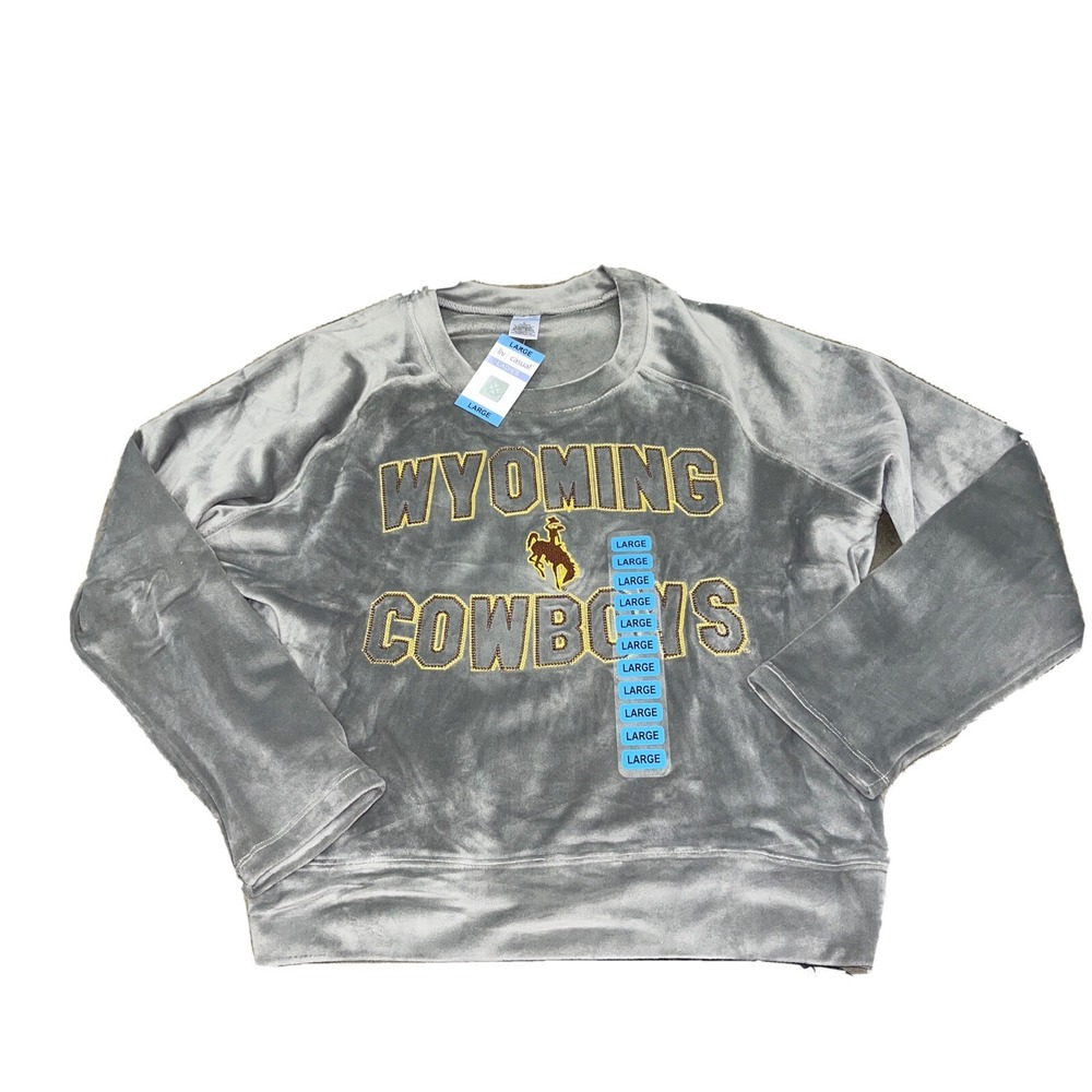 NWT Women's LIV CASUAL Velour‎ NCAA Wyoming Cowboys Sweater Size L